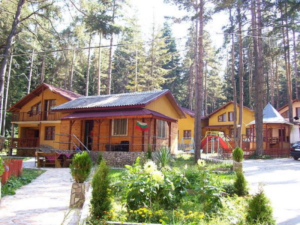 Вилно селище Уют | Снимки — Izgodni.bg